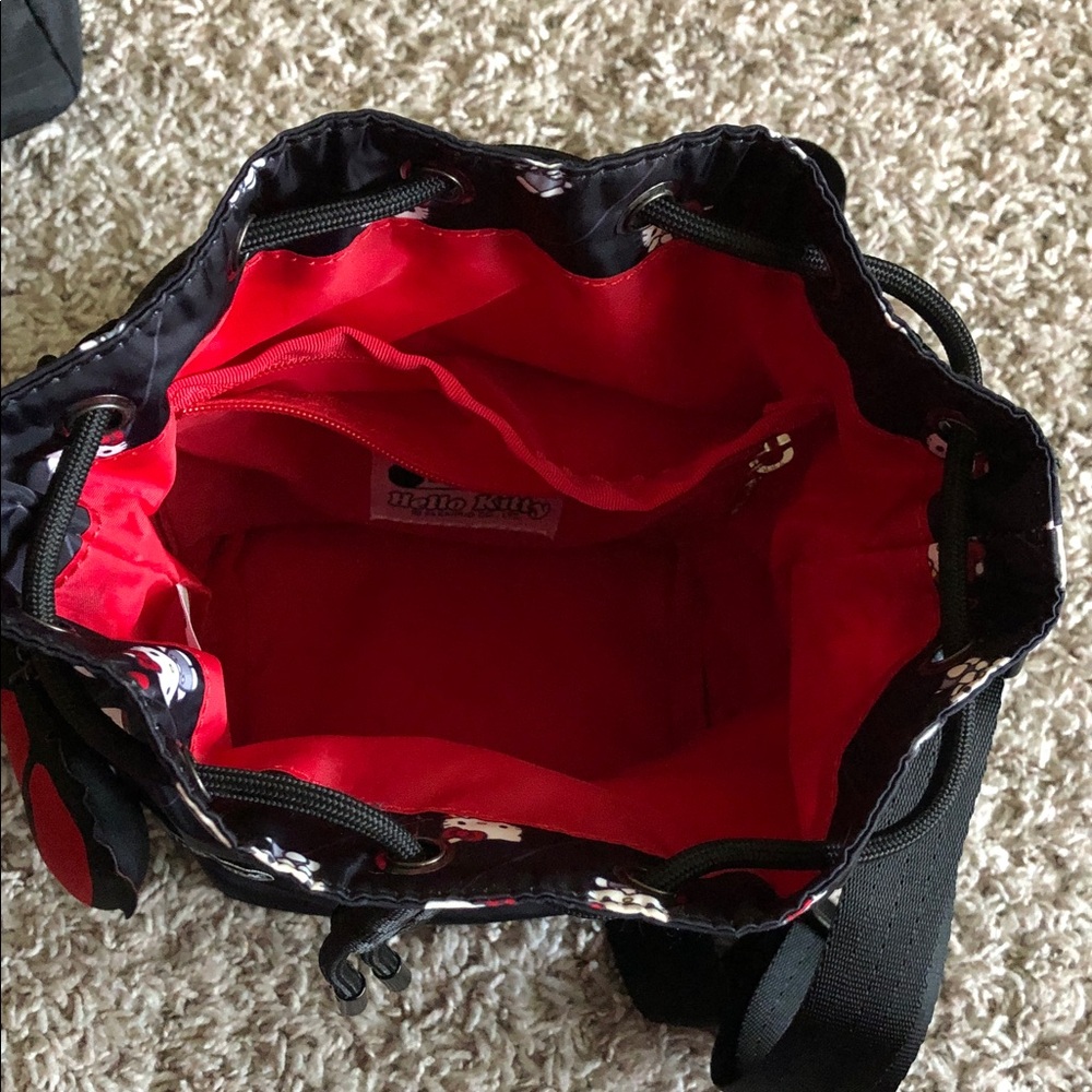 Hello Kitty Black and Red Crossbody Bag - Picture 5 of 10